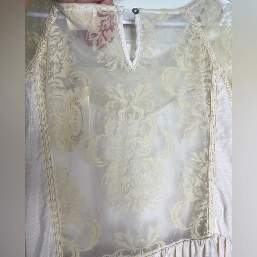 NWT Cream Lace Maxi Dress - Picture 5 of 8